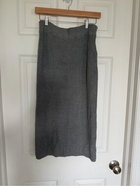 Express Gray Ribbed Knit Sweater Midi Skirt Size Large